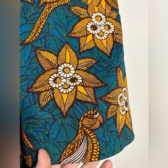 Elevenses Anthropologie Bird of Paradise Floral Tropical Batik Shorts - Picture 5 of 12